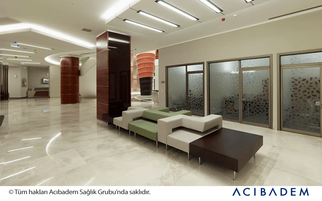 Acıbadem Fulya Hastanesi - Hastane Koridoru